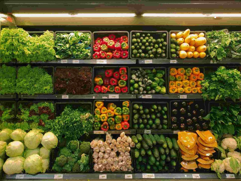 4 Creative Ways To Build Hype For Your Organic Food Store Launch